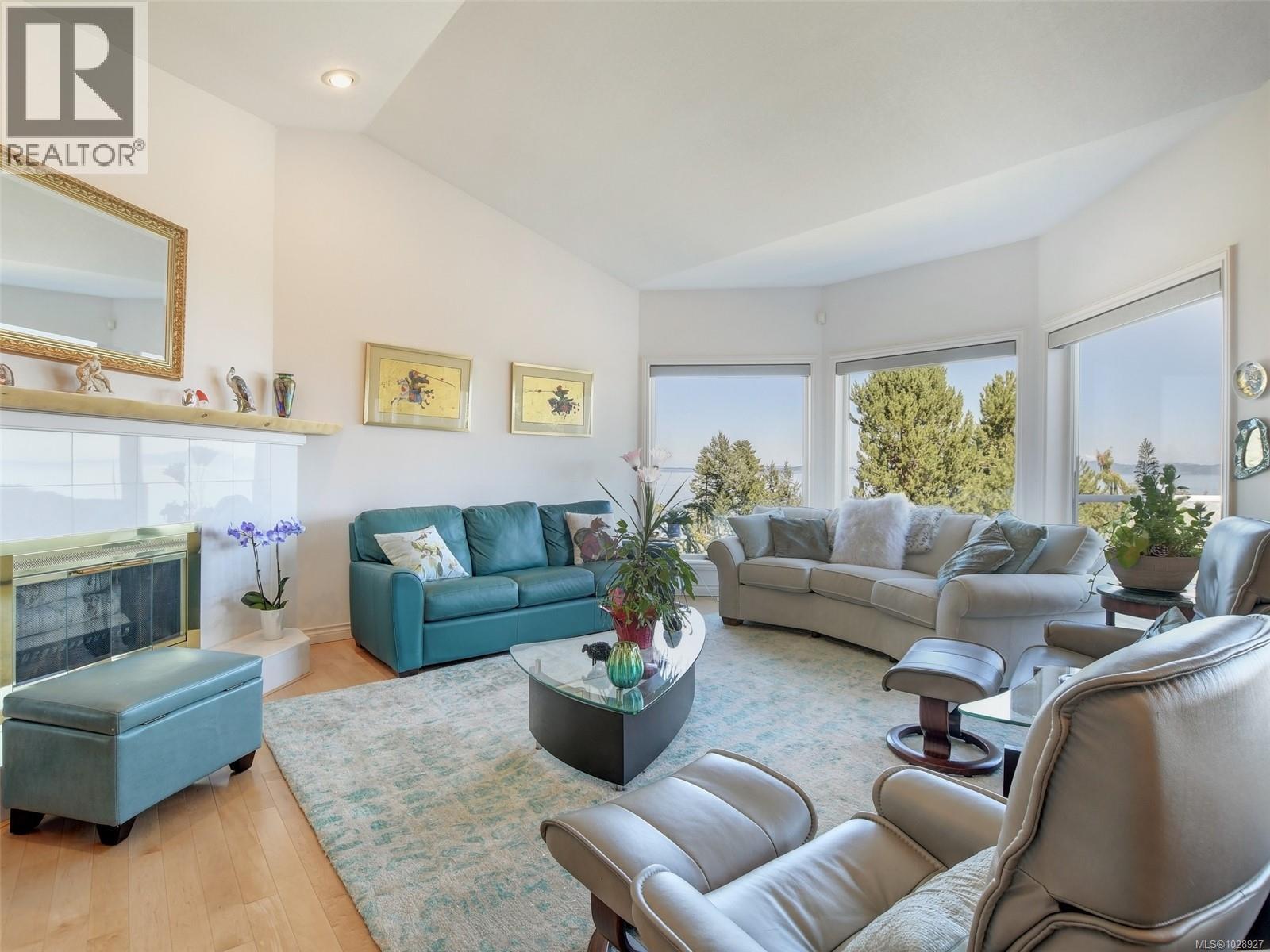  5009 Georgia Park Terrace, Saanich