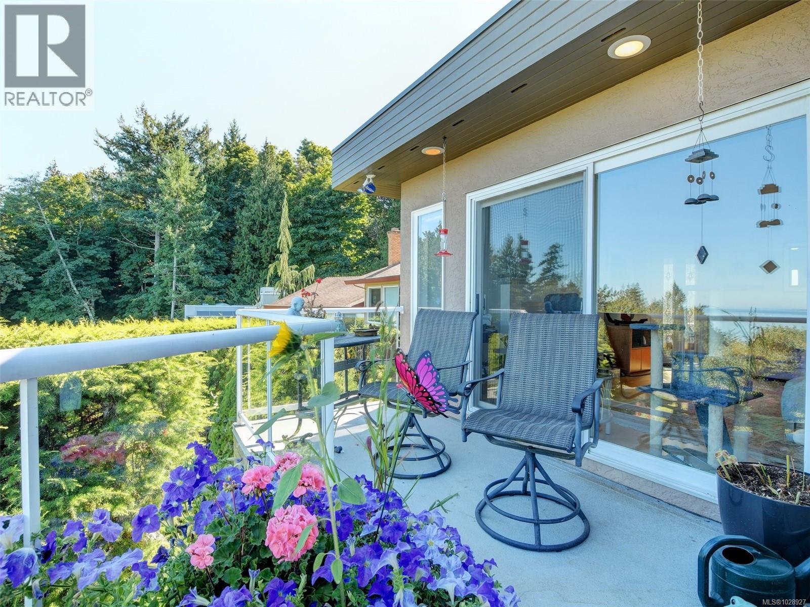  5009 Georgia Park Terrace, Saanich