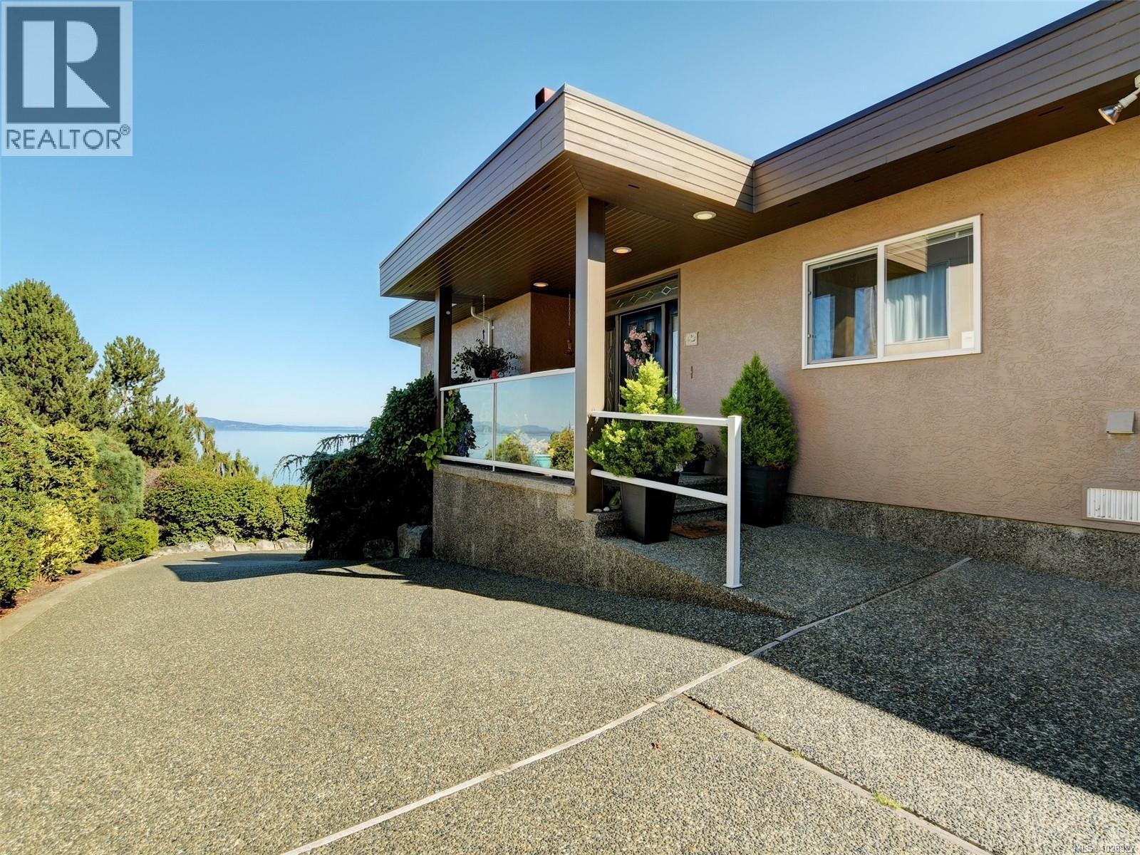  5009 Georgia Park Terrace, Saanich