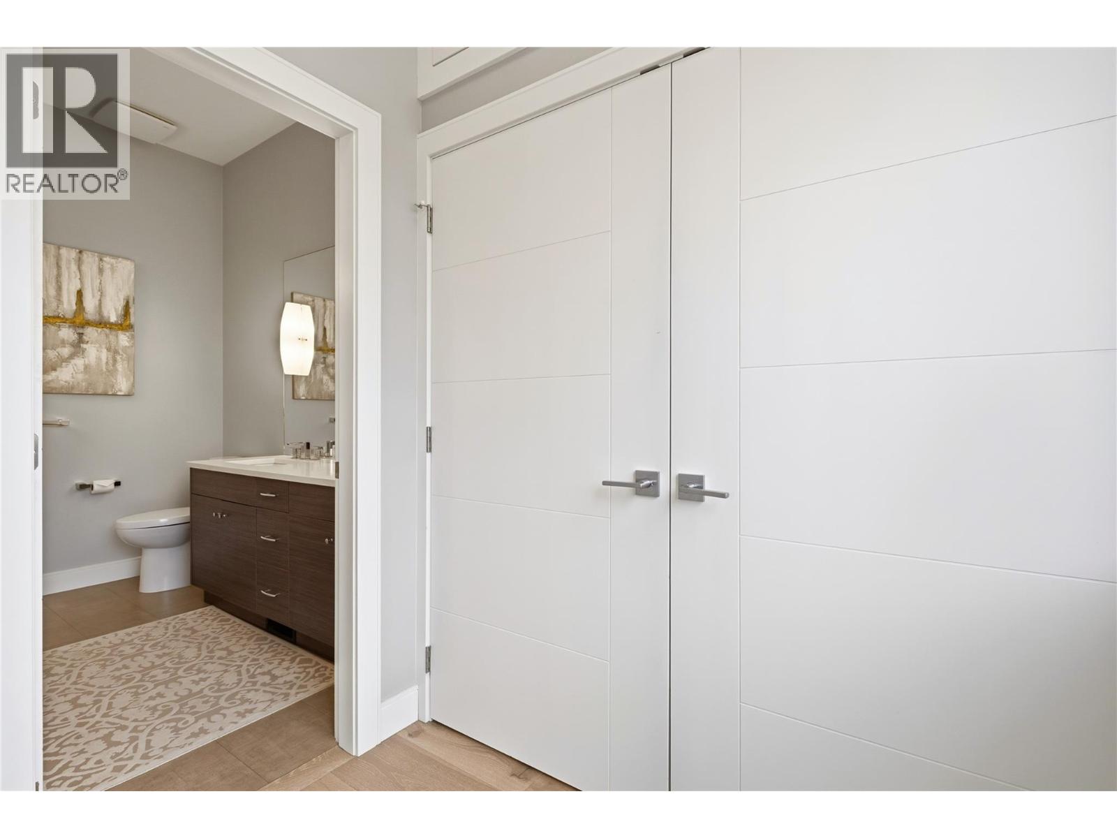 411 Dunbar Court, Kelowna