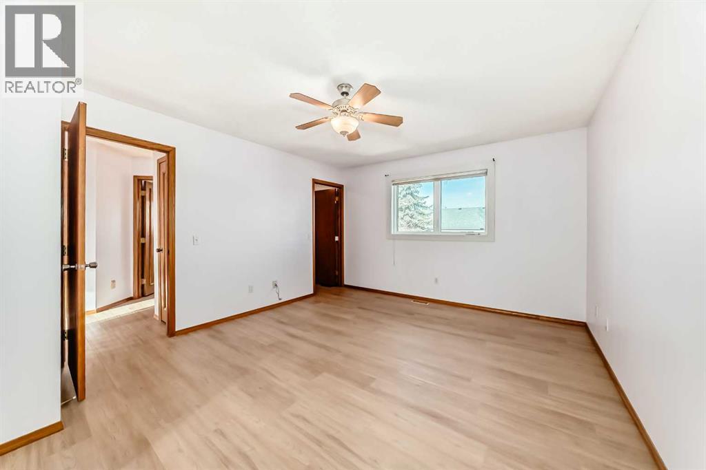 Single Family House for Sale in  Harvest Oak Green NE Harvest Hills Calgary 