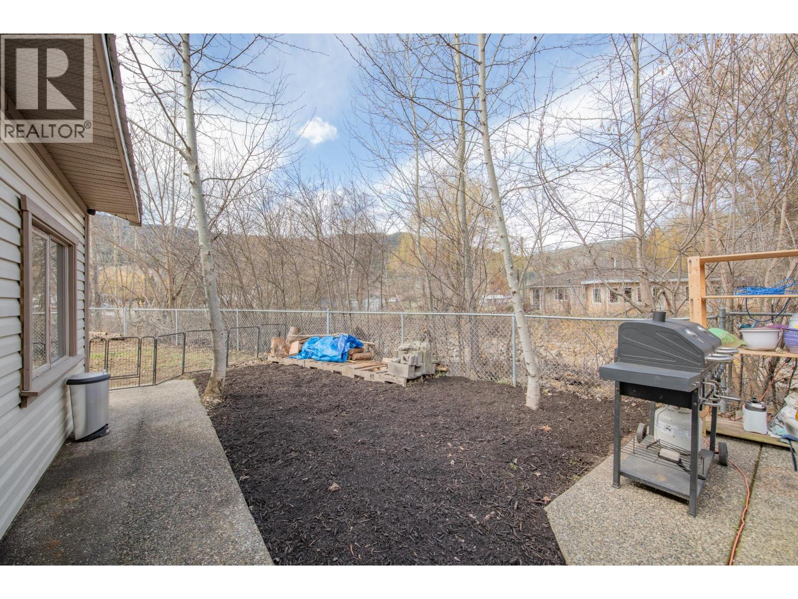  1775 Maple Street, Lumby