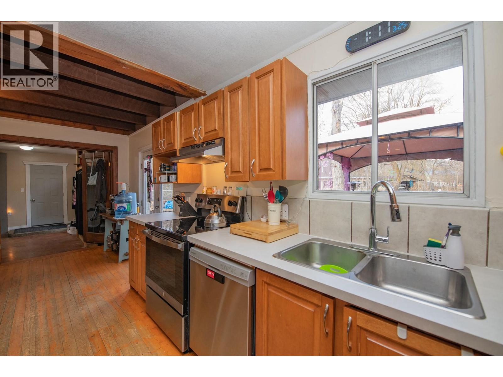  1775 Maple Street, Lumby