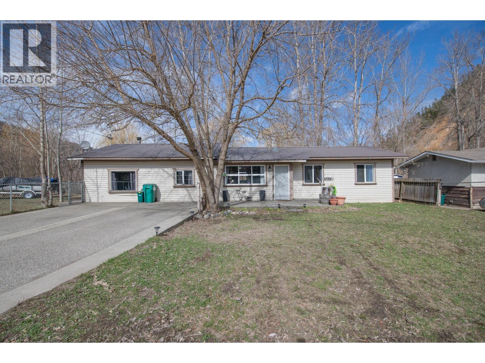  1775 Maple Street, Lumby