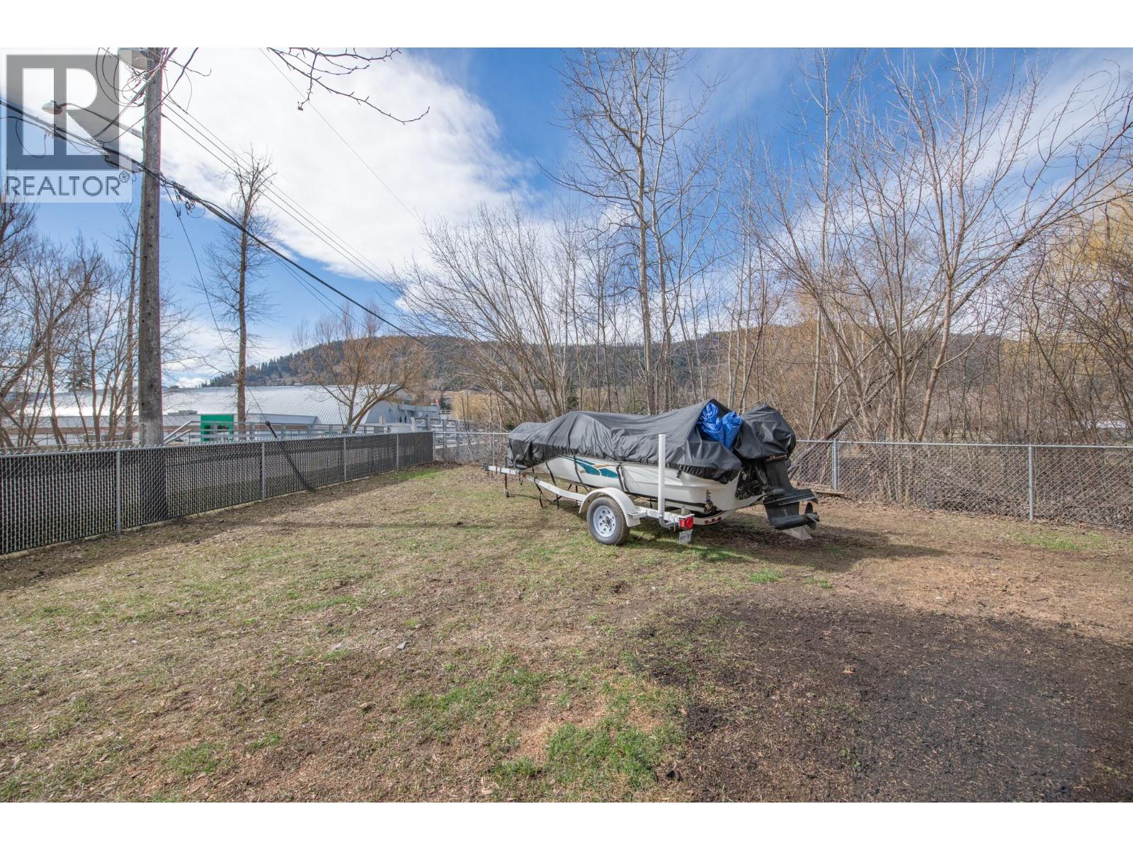  1775 Maple Street, Lumby