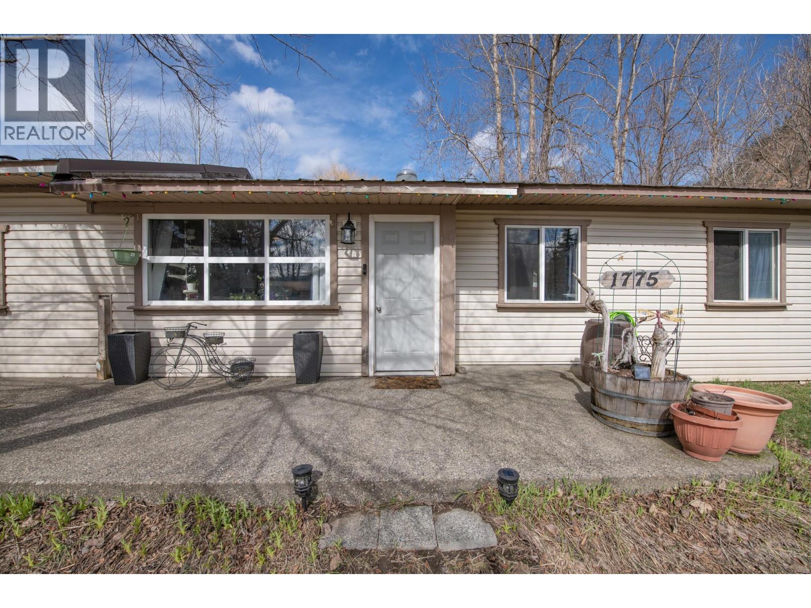  1775 Maple Street, Lumby