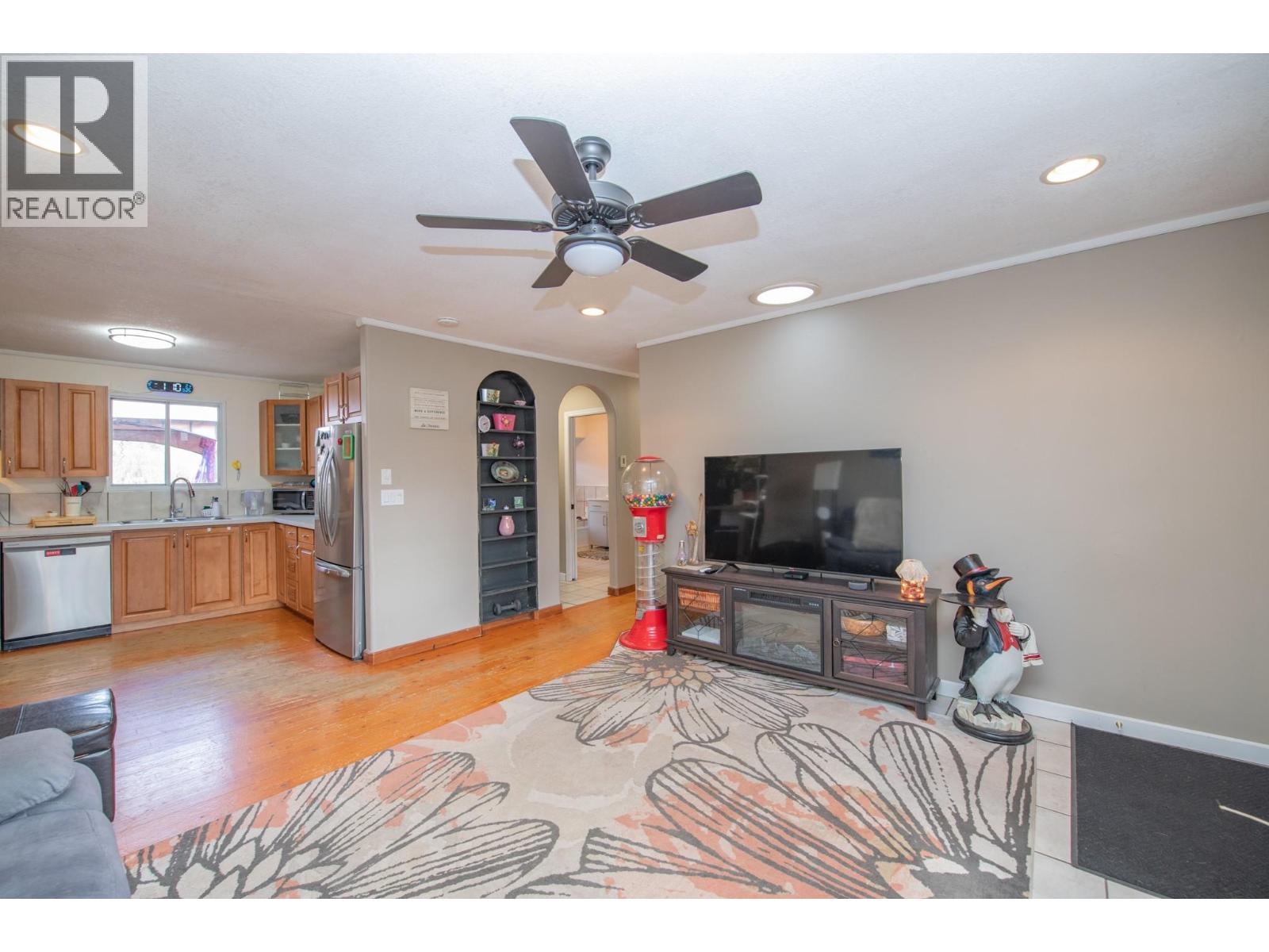  1775 Maple Street, Lumby