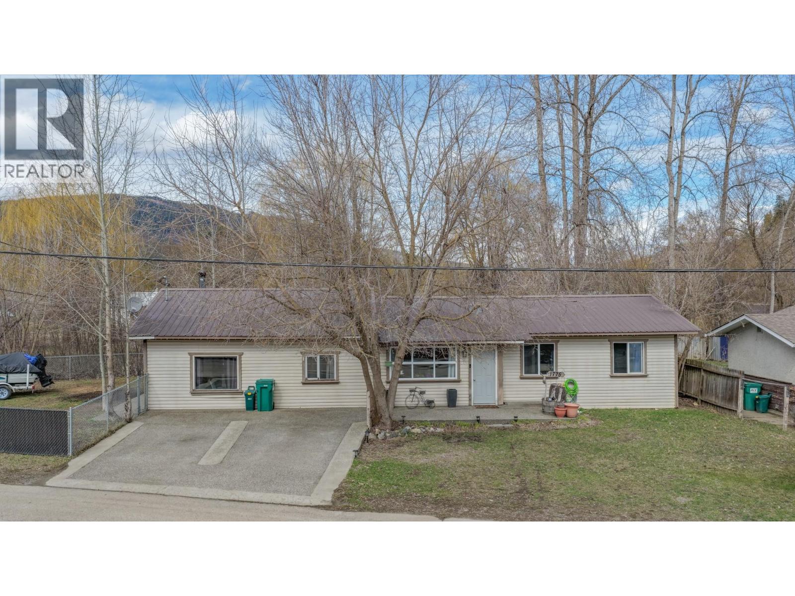 1775 Maple Street - 1