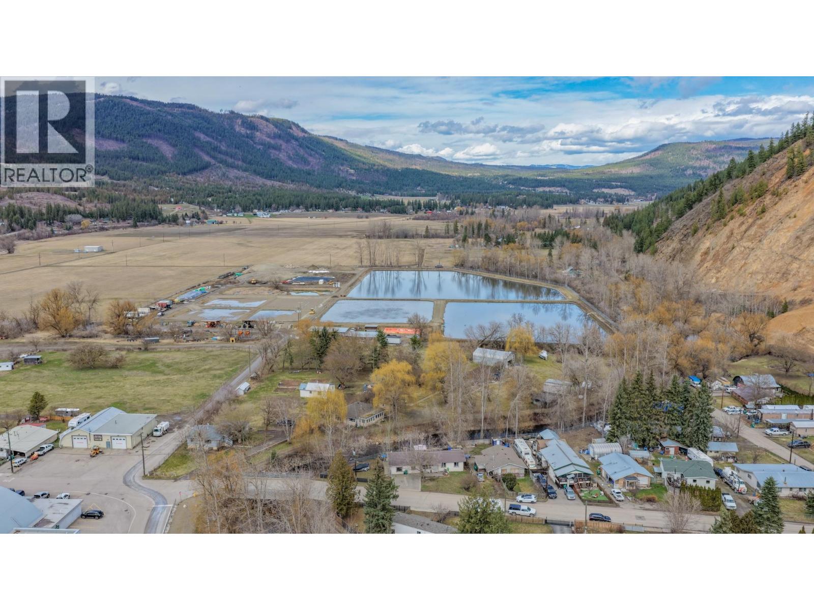  1775 Maple Street, Lumby