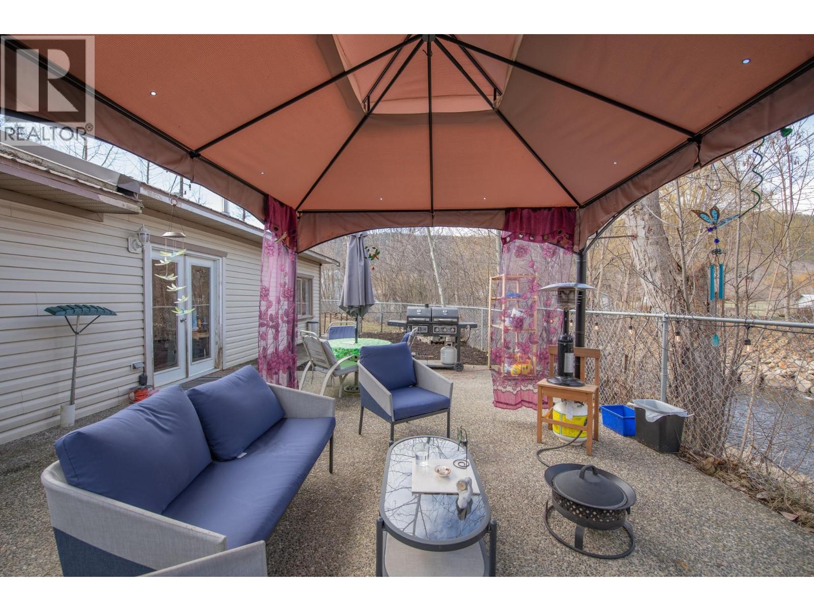  1775 Maple Street, Lumby