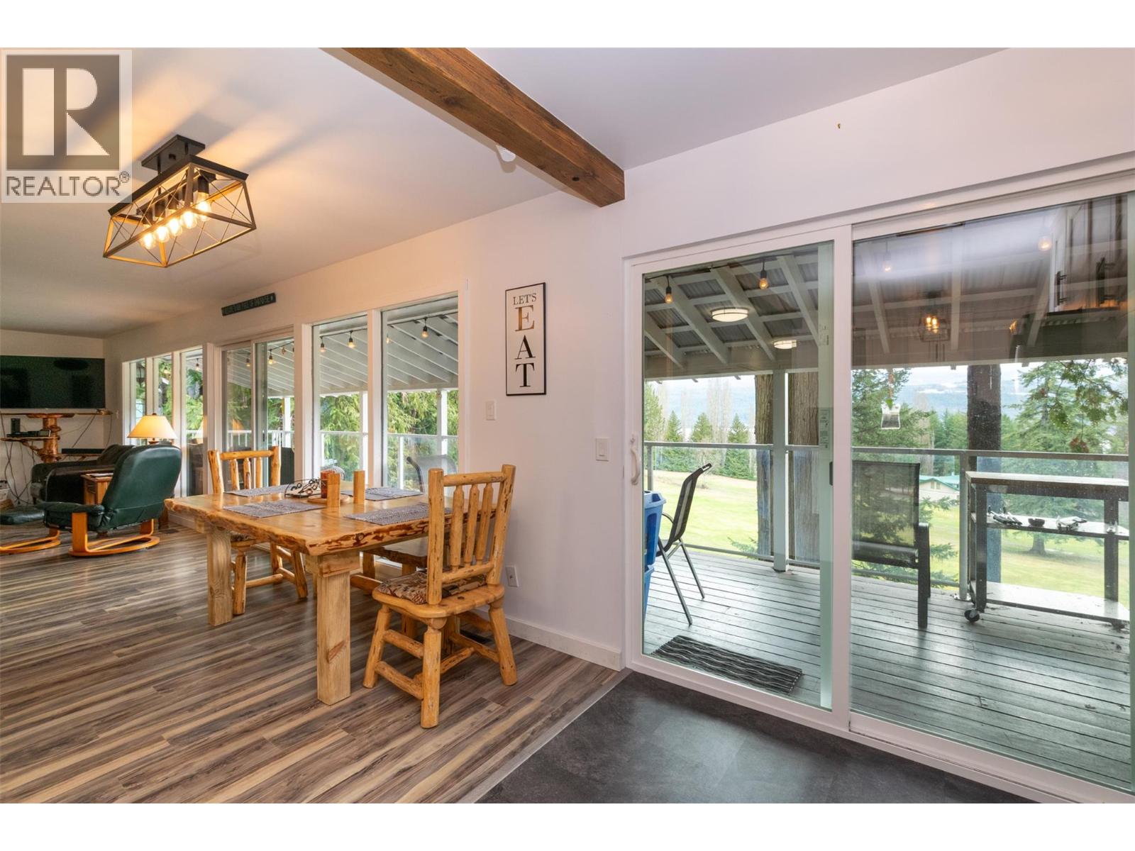  7796 Columbia Drive, Anglemont