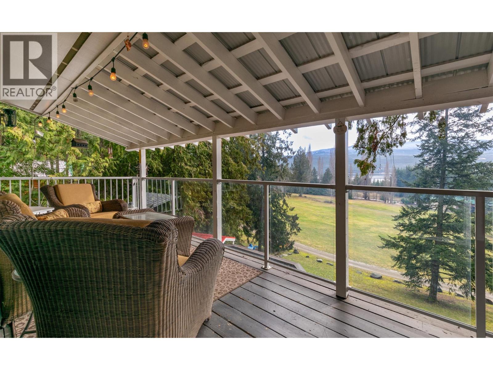  7796 Columbia Drive, Anglemont