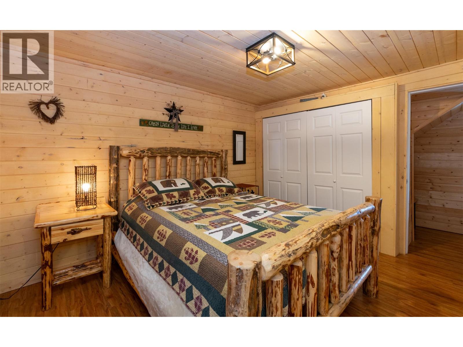  7796 Columbia Drive, Anglemont