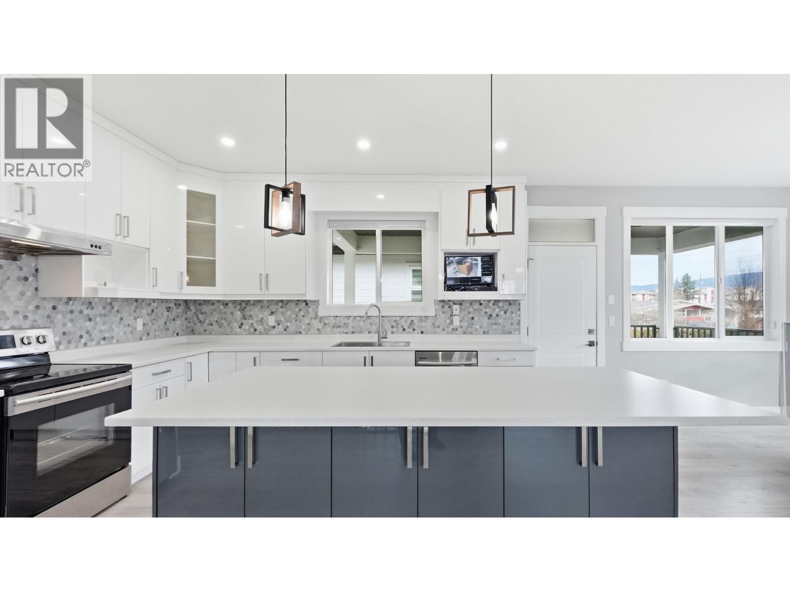  1220 Gaggin Road, Kelowna