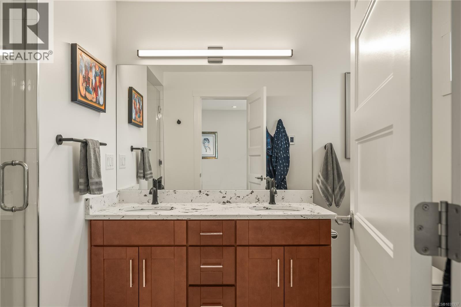 #107 2899 RIVER RD - 31