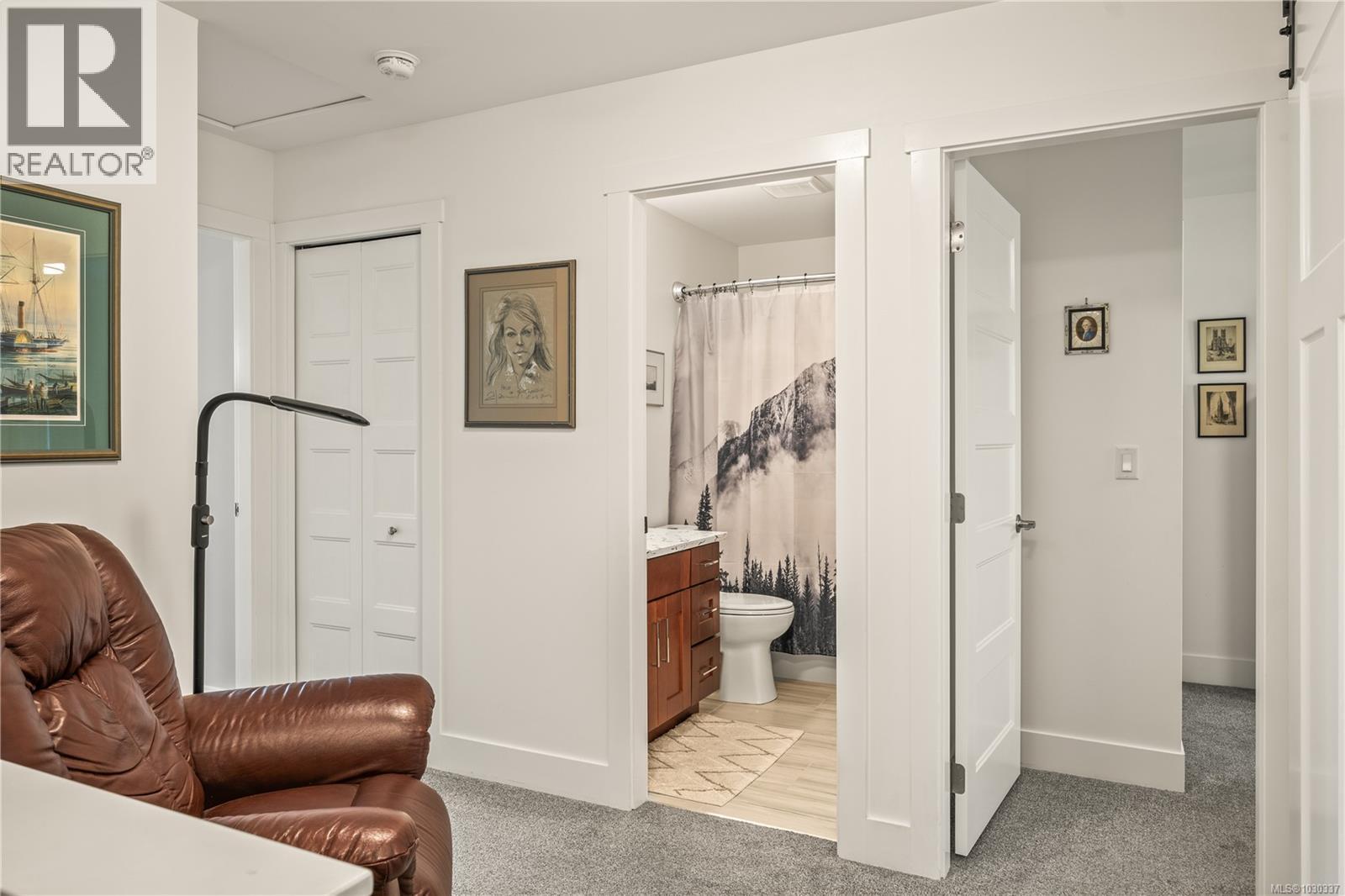 #107 2899 RIVER RD - 39