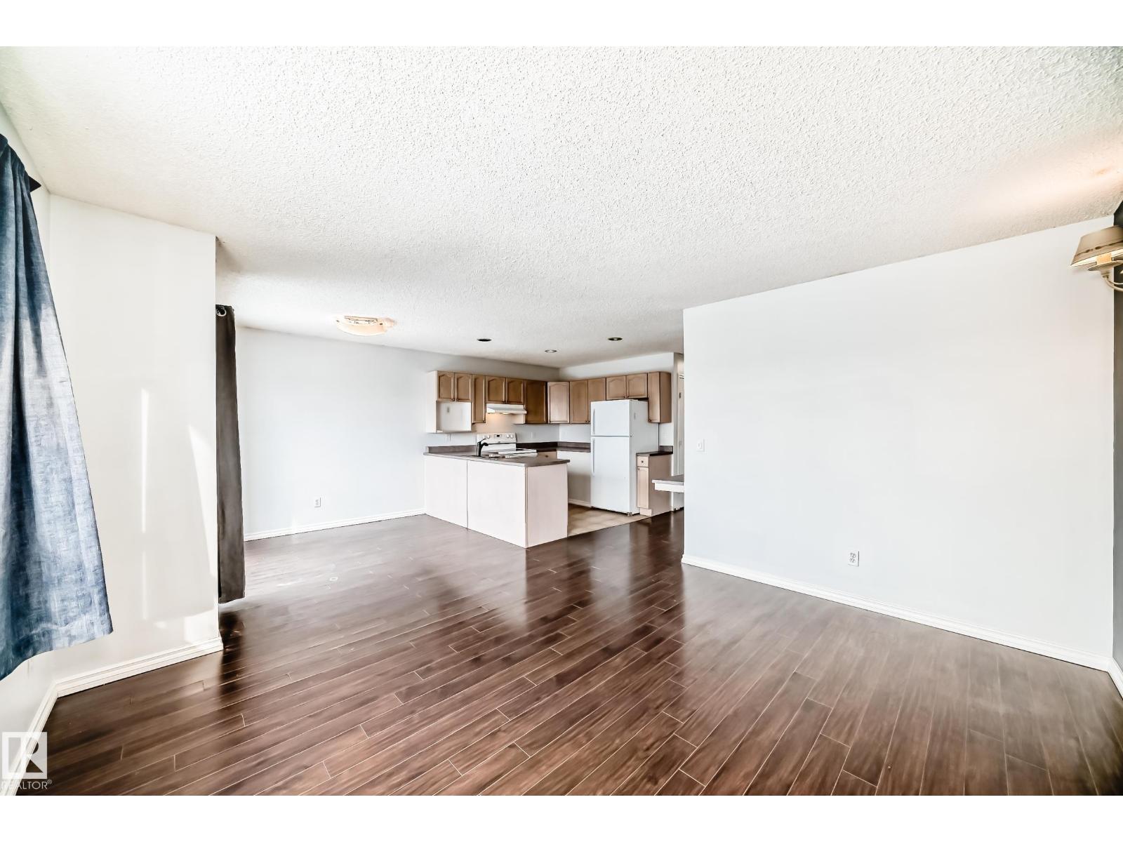 1911 36 AV NW, Edmonton