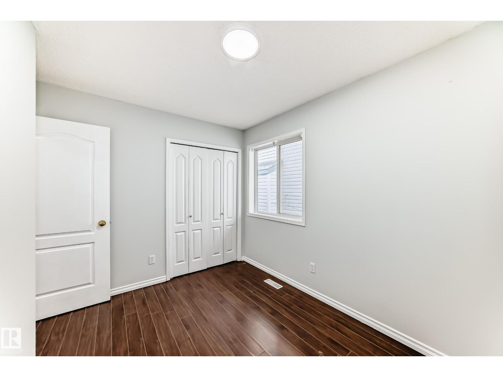 1911 36 AV NW, Edmonton