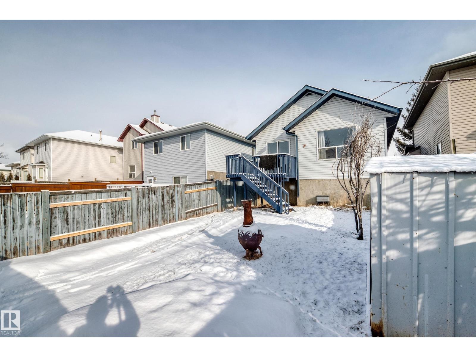 1911 36 AV NW, Edmonton