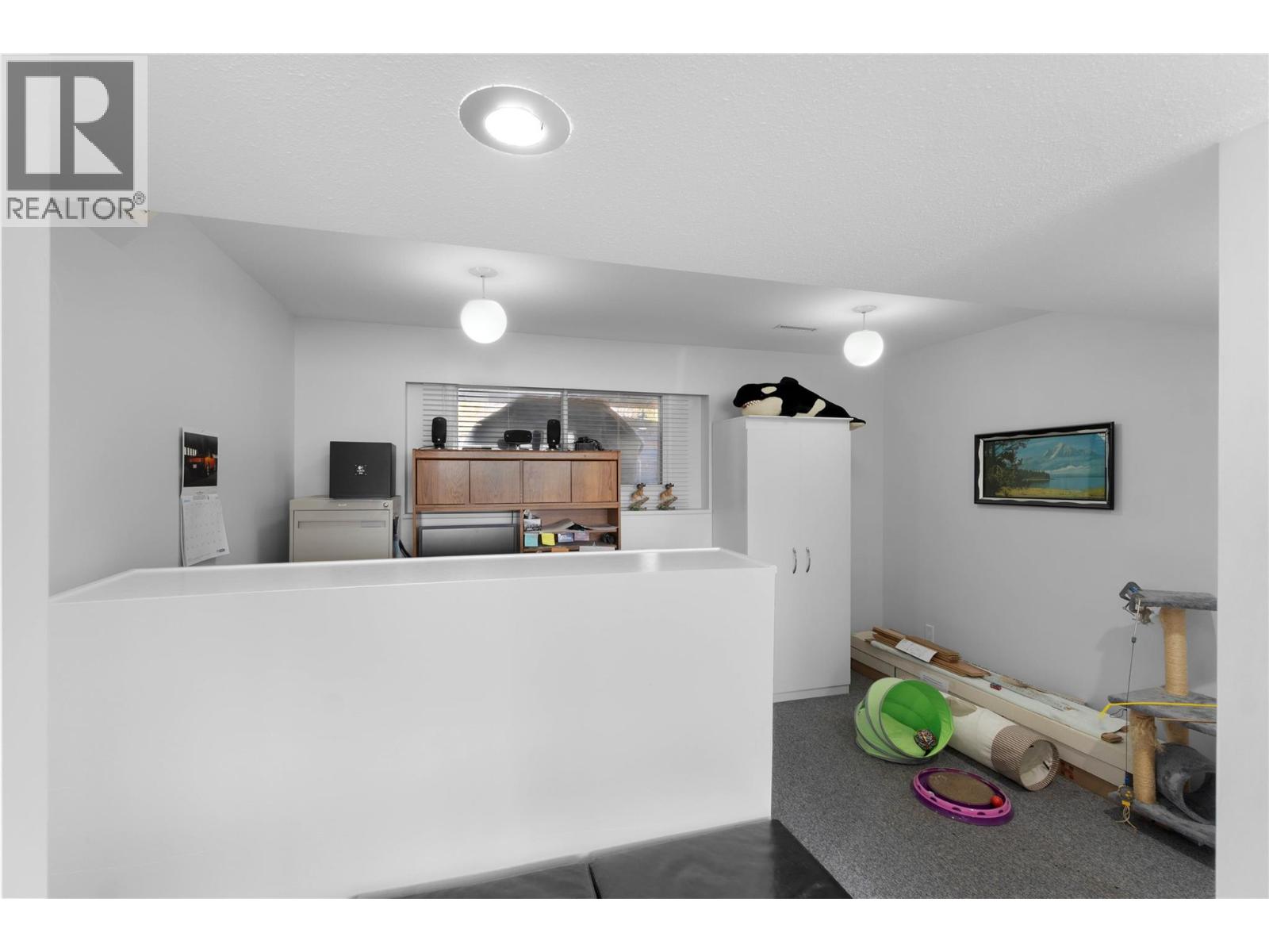  882 DEVER Drive, Kamloops