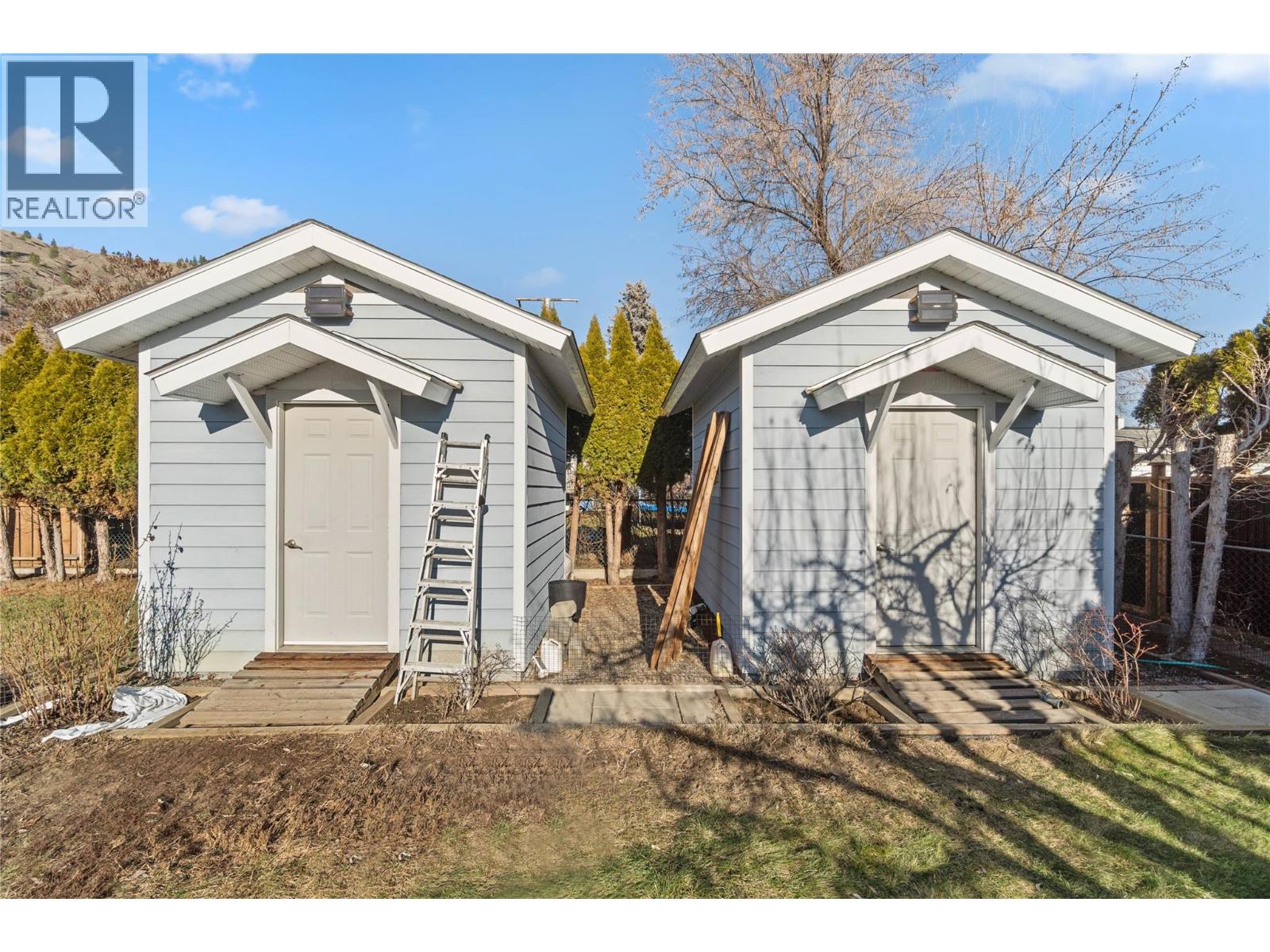  882 DEVER Drive, Kamloops