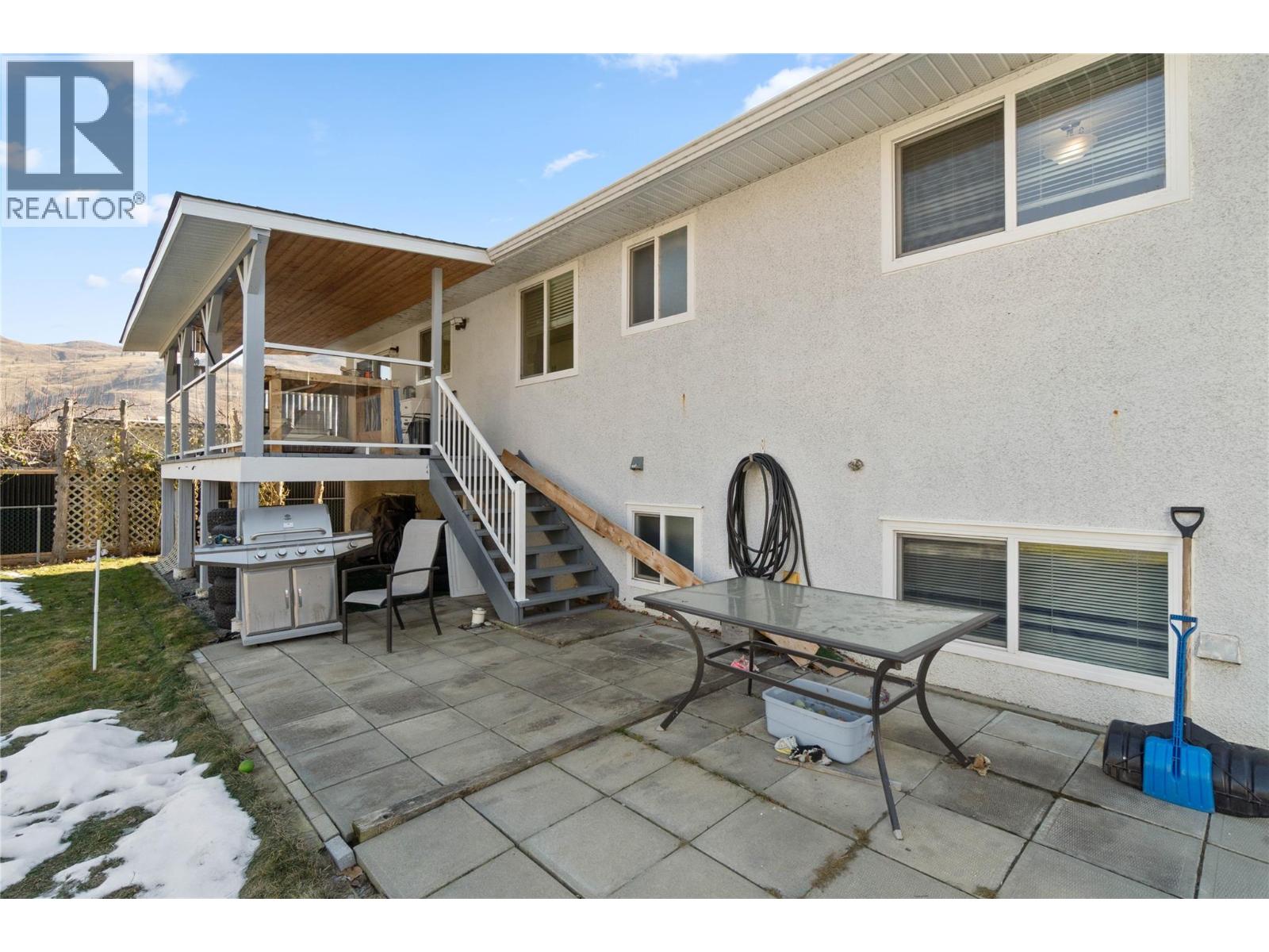  882 DEVER Drive, Kamloops