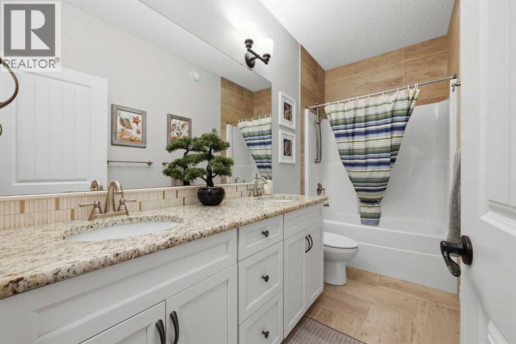 Single Family House for Sale in  Cranarch Common SE Cranston Calgary 