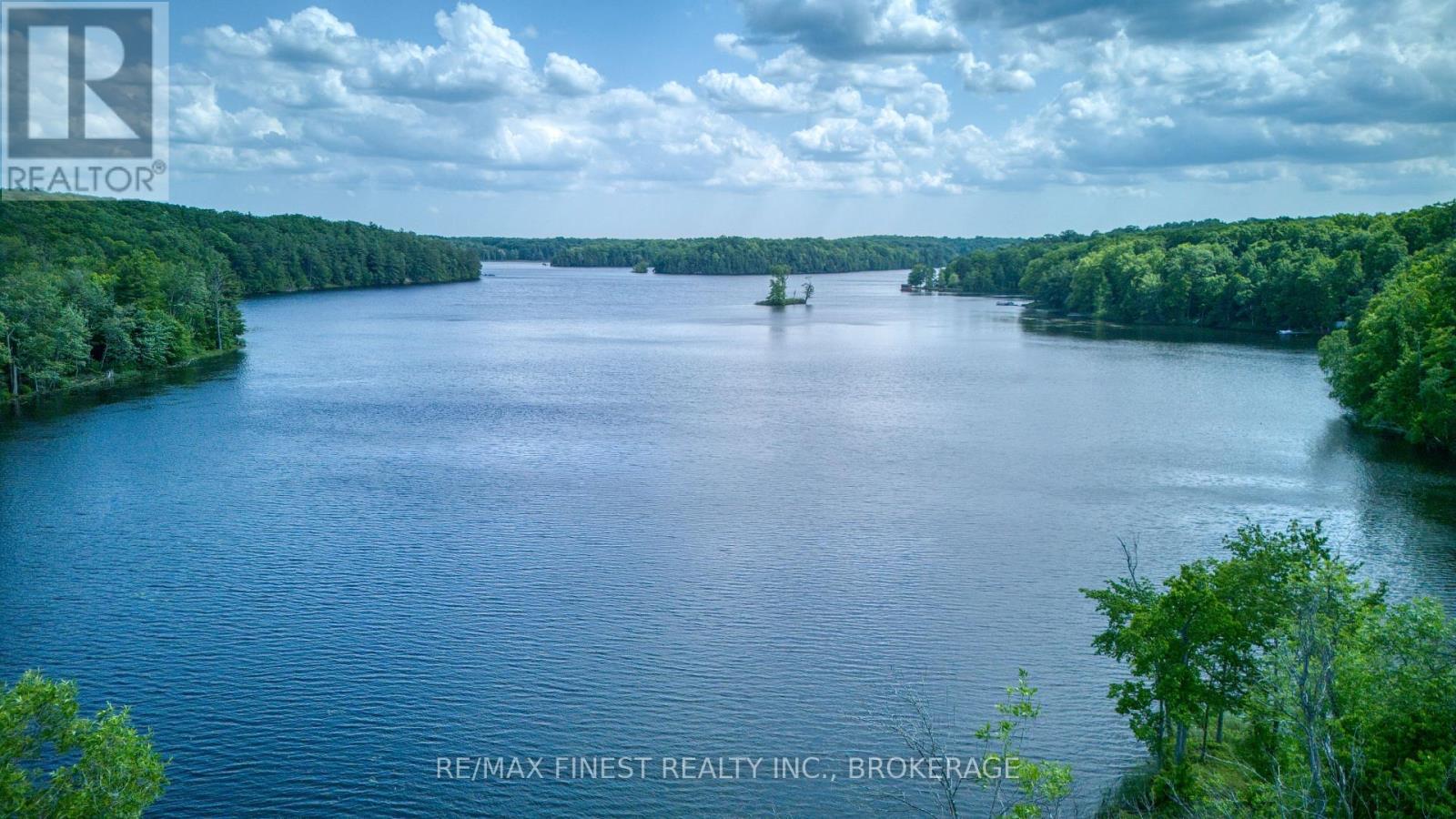 855A CROW LAKE ROAD — photo 32