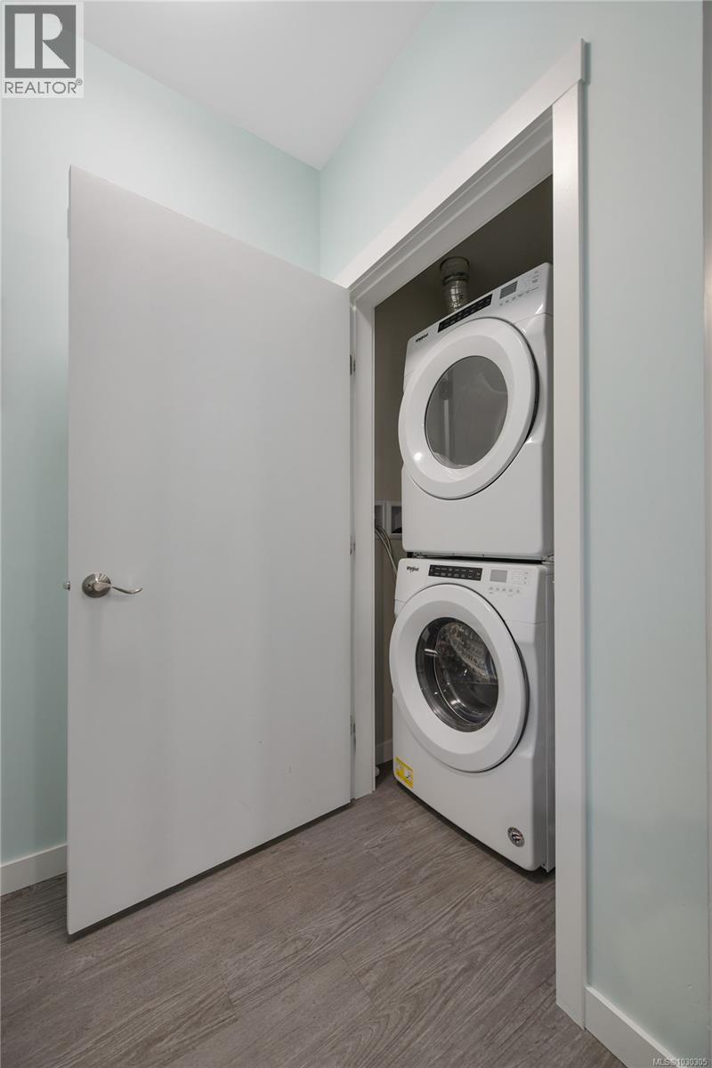 #406 2843 JACKLIN RD - 32