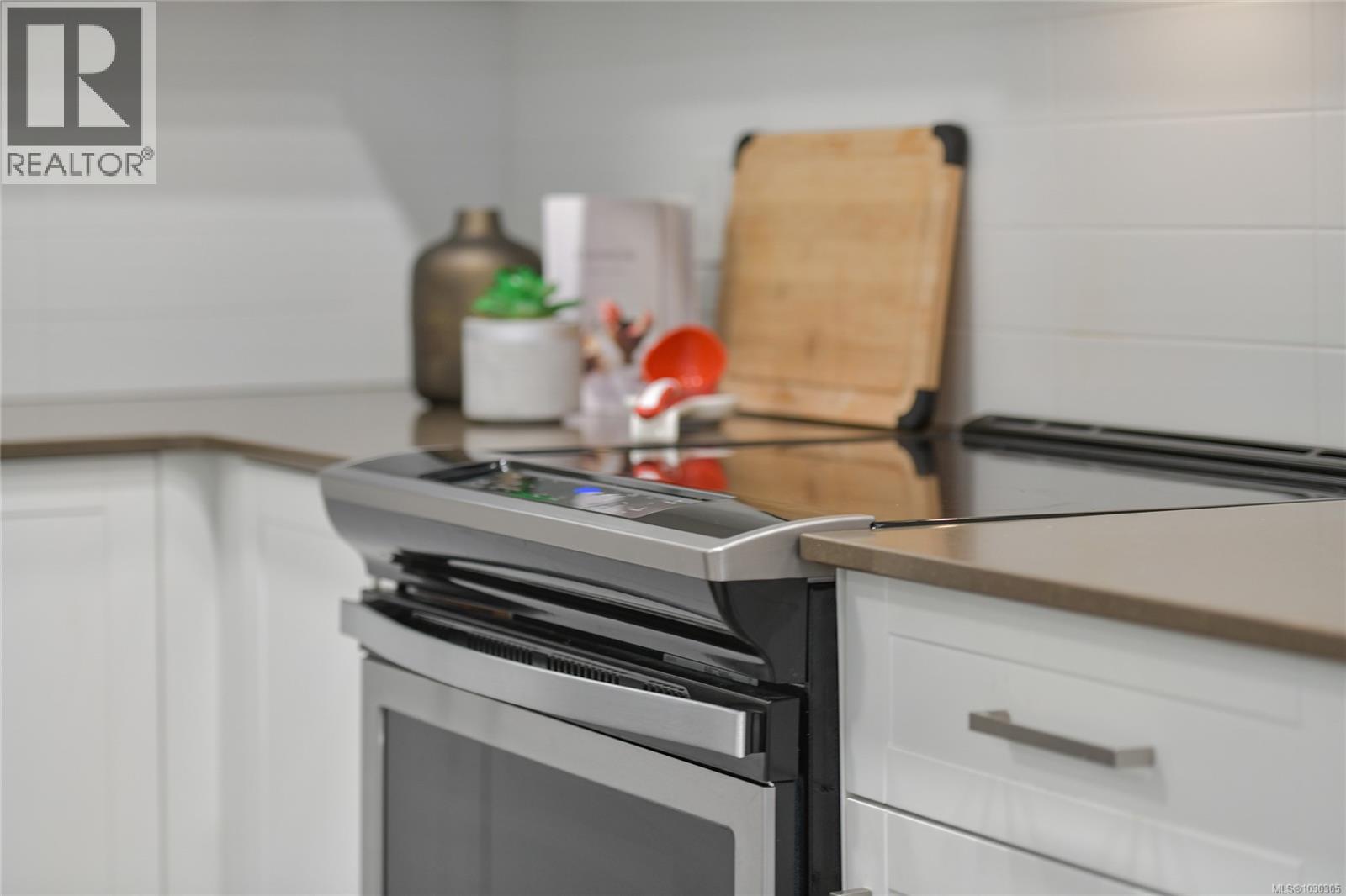 #406 2843 JACKLIN RD - 7