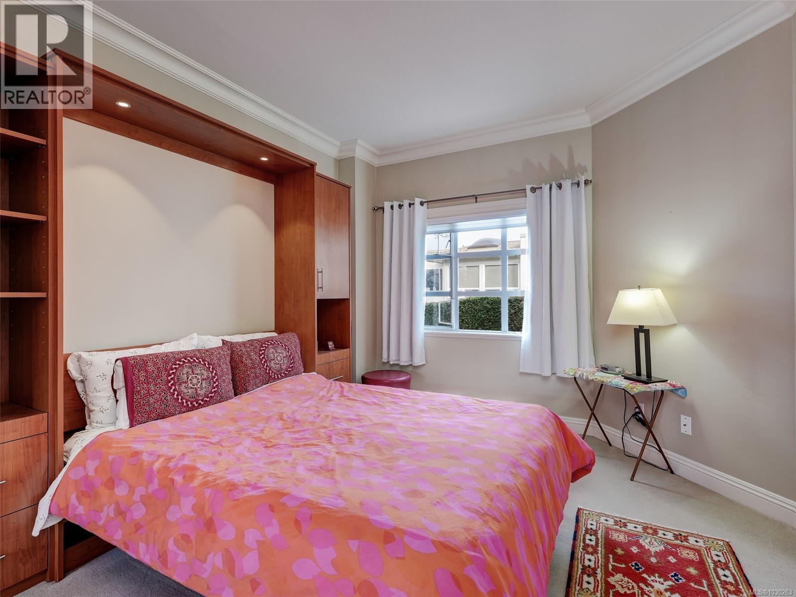 #207 2277 Oak Bay Ave - 20