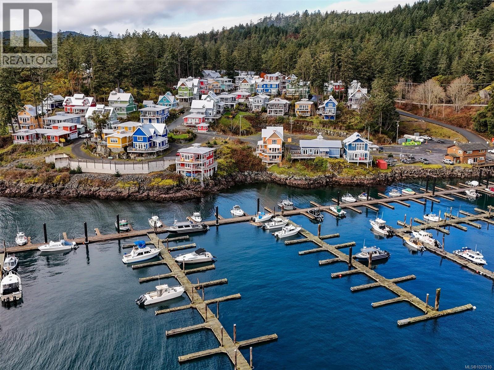 125 HILLTOP CRES - Image 2