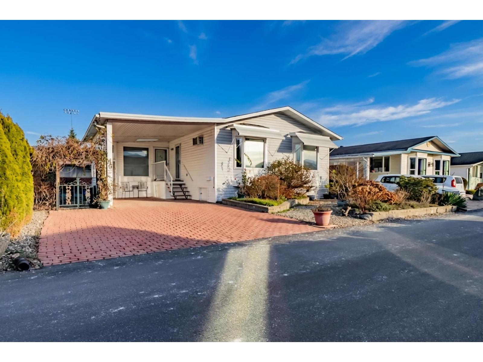 46 9055 ASHWELL Road - main photo