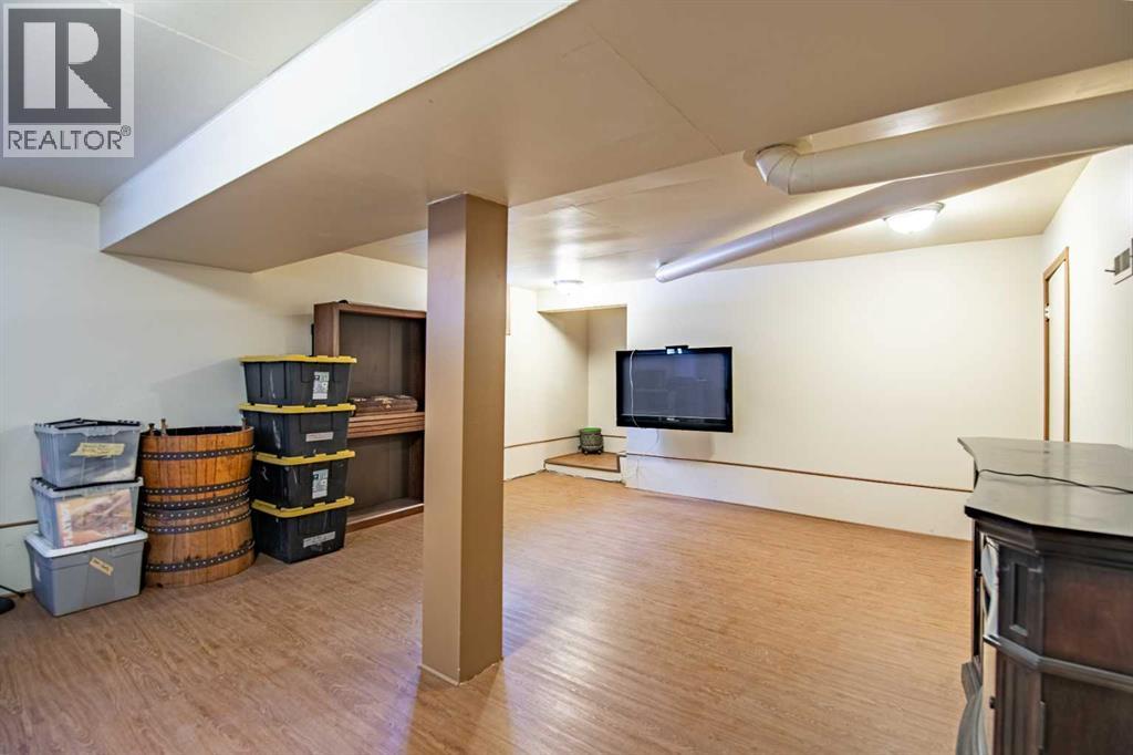 
          274052 Township Road 424
            <br/>
            <span>Rural Ponoka County</span>
            , 
            <span>AB</span>
             <span>T4J1V9</span>
         - Photo 25