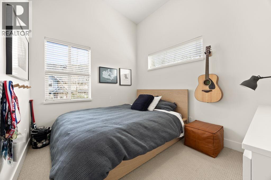 102 300 PANORAMA PLACE, Port Moody