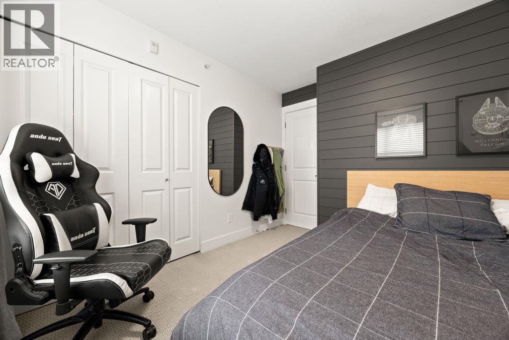 102 300 PANORAMA PLACE, Port Moody