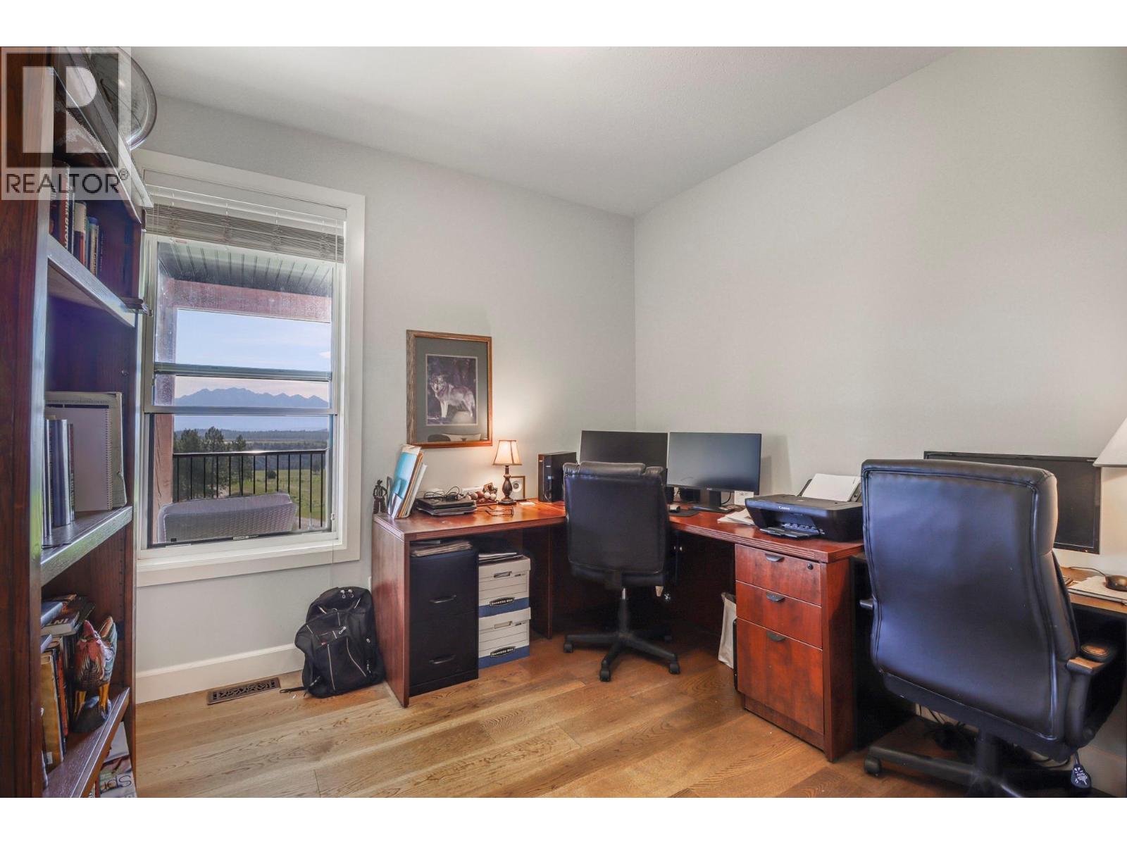 9693 CLEARVIEW Road, Cranbrook