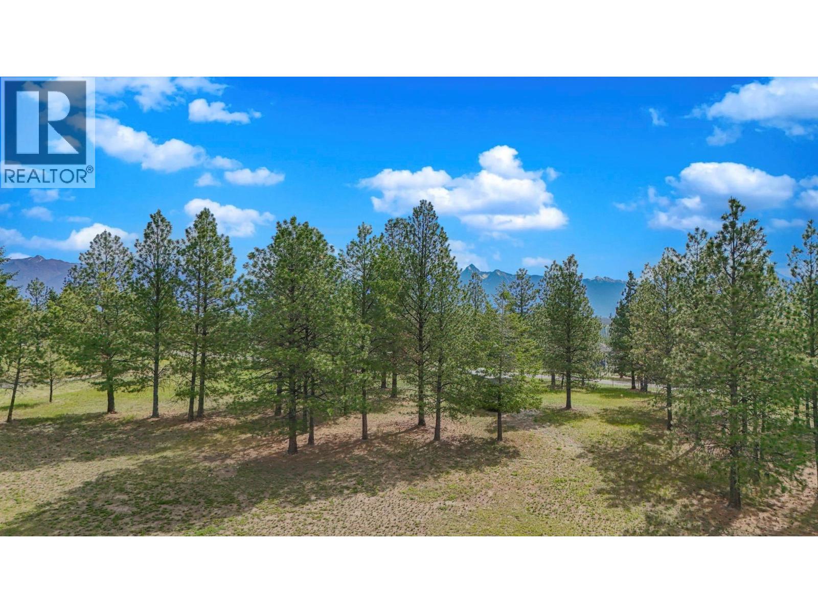 9693 CLEARVIEW Road, Cranbrook