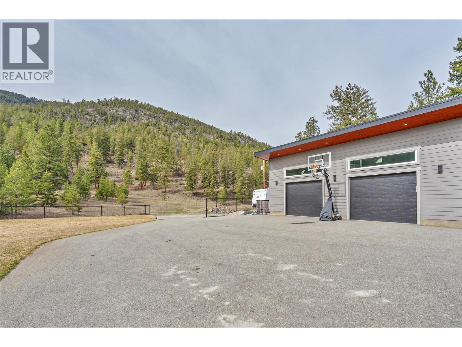 163 Farleigh Lake Road, Penticton