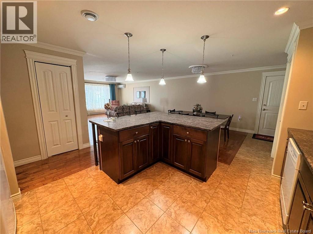 #105 165 VALCOUR DRIVE - 11