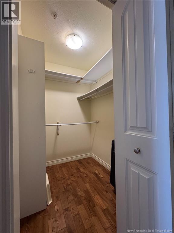 #105 165 VALCOUR DRIVE - 18