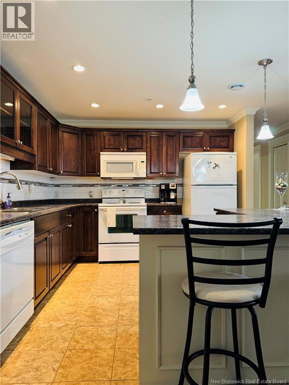 #105 165 VALCOUR DRIVE - 5