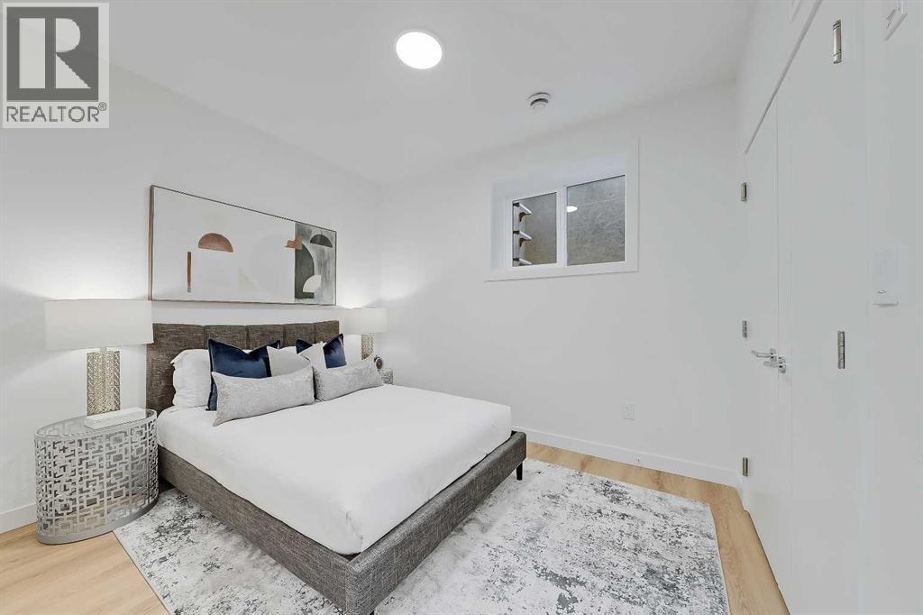 Single Family House for Sale in    Avenue NE Renfrew Calgary 