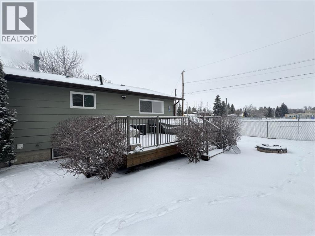 Single Family House Bungalow for Sale in   Street Parkdale Wetaskiwin 