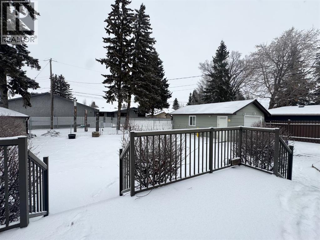 Single Family House Bungalow for Sale in   Street Parkdale Wetaskiwin 