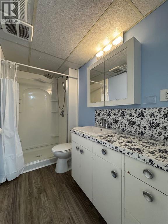 Single Family House Bungalow for Sale in   Street Parkdale Wetaskiwin 