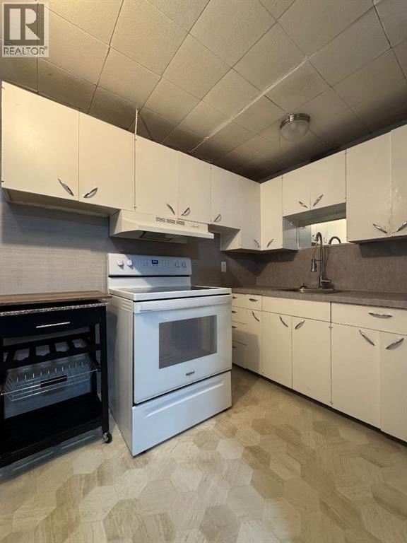 Single Family House Bungalow for Sale in   Street Parkdale Wetaskiwin 