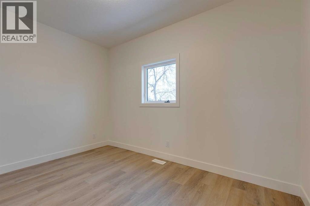 Single Family House for Sale in   Street NW Mount Pleasant Calgary 