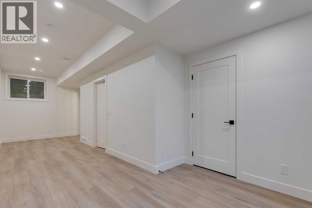 Single Family House for Sale in   Street NW Mount Pleasant Calgary 