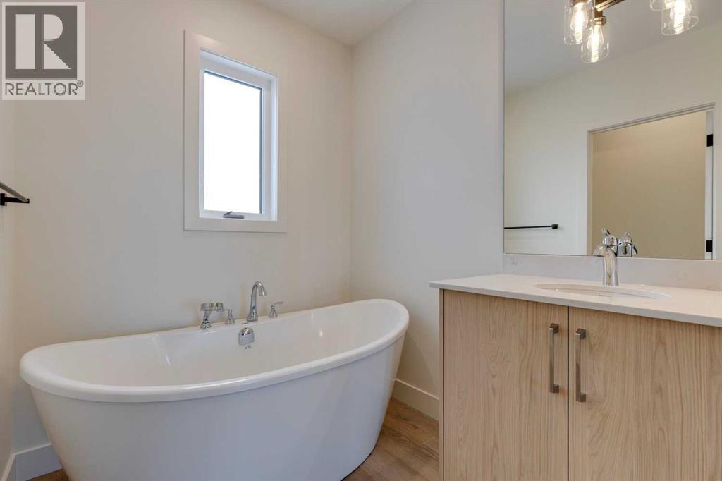 Single Family House for Sale in   Avenue NW Mount Pleasant Calgary 